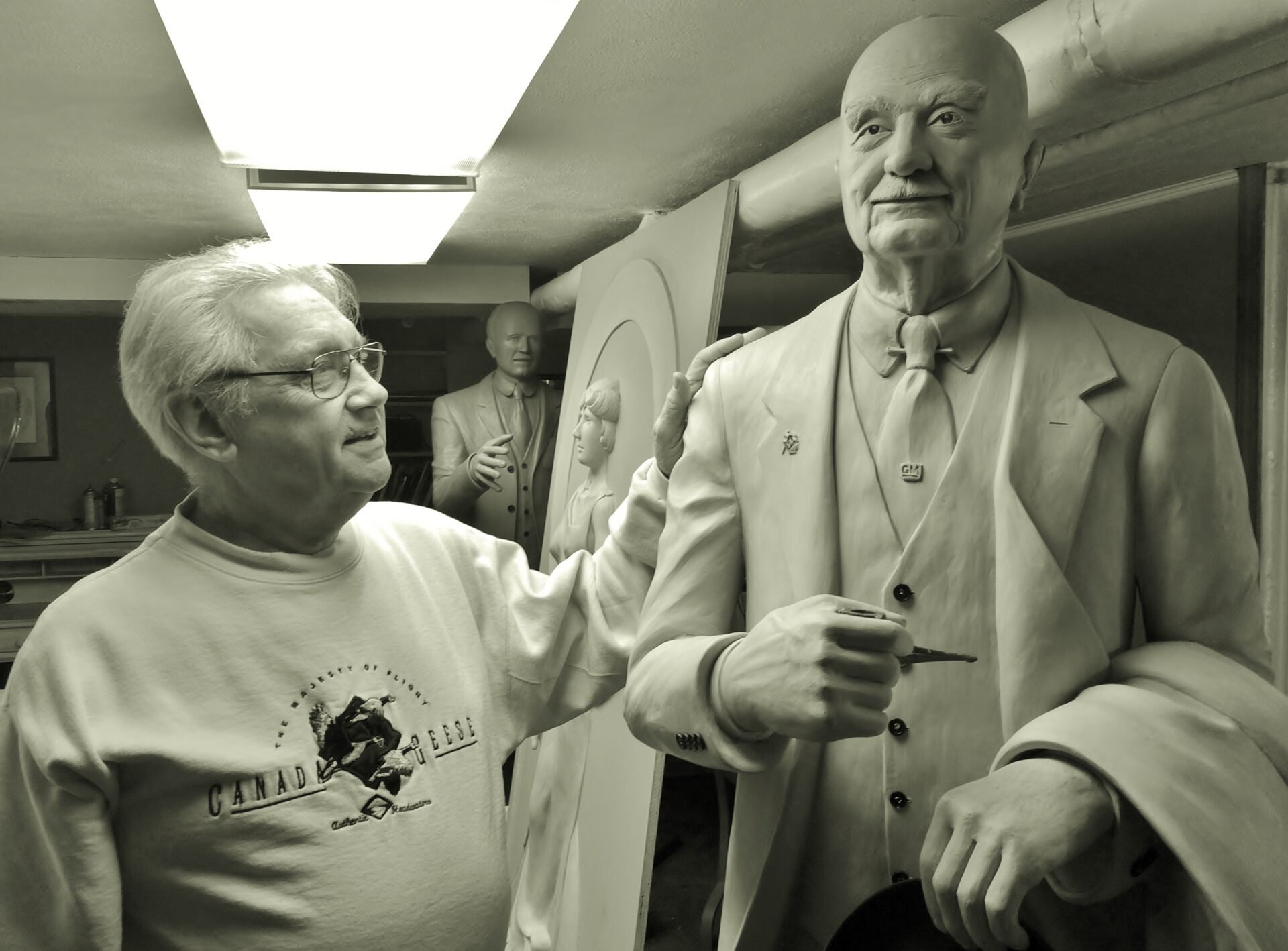New MCC statue offers tribute to legacy of C.S. Mott