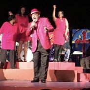Review: Christmas favorites, talented performers highlight “A Merry, Merry McCree Christmas”