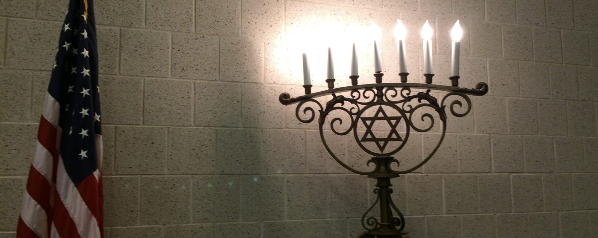 Love and unity will stand against hate, Temple Beth El vigil for Pittsburgh dead affirms