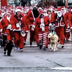 Holiday season kicks off with “red wave” Santa Run downtown