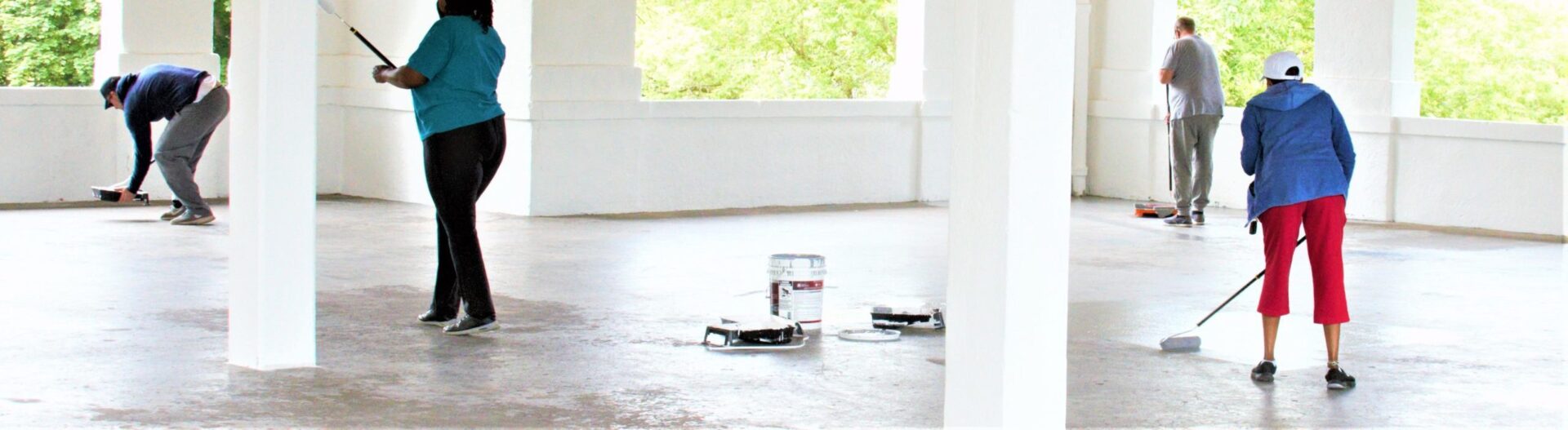 Flint City Council Candidates “show what it means to work together,” team up to paint Kearsley Park pavilion