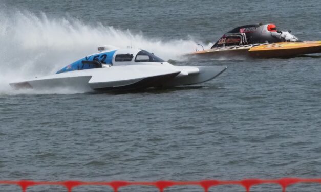 ‘War of the Wake’ roars back to Mott Lake
