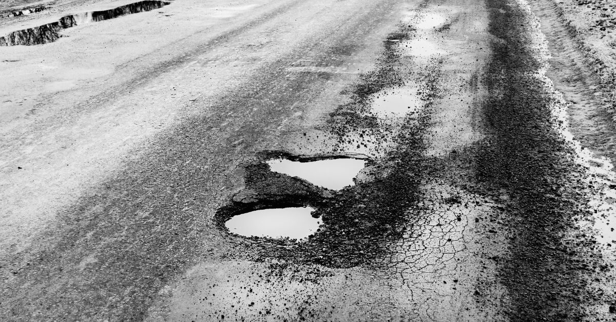City of Flint requests continued reporting of potholes, water main breaks